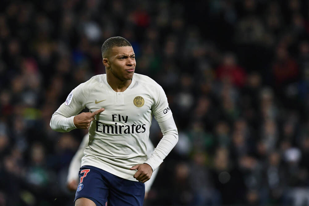 真爱美家筹划易主，郑期中资本版图将缺失一角